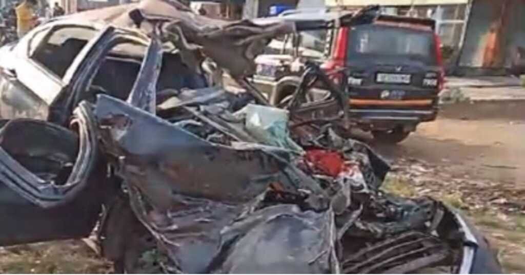 मुरादाबाद में भीषण सड़क हादसा, हल्द्वानी के चार युवकों की मौत, ड्राइवर गंभीर घायल